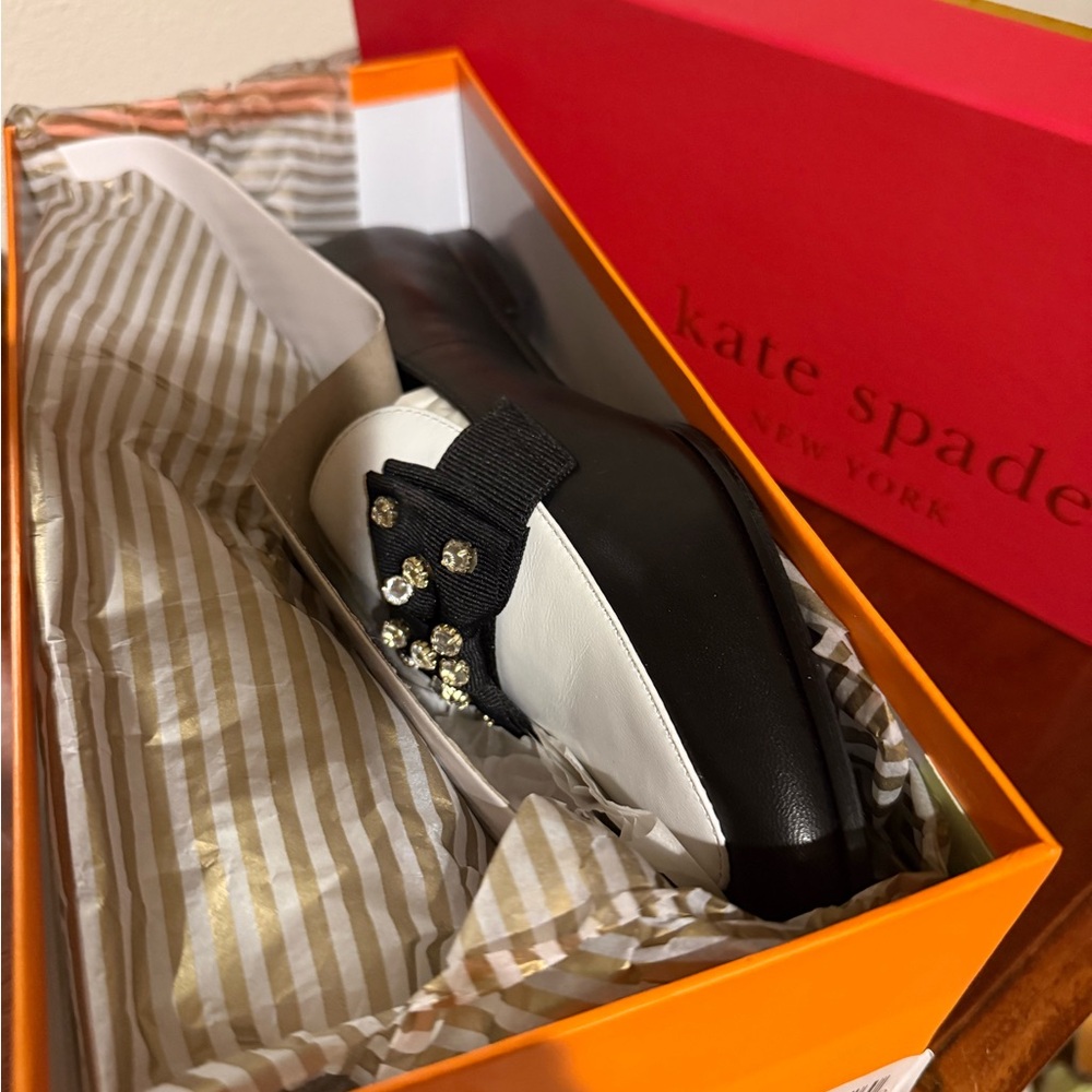 Kate Spade Black and White Loafers with Embellished Bow - Picture 4 of 7